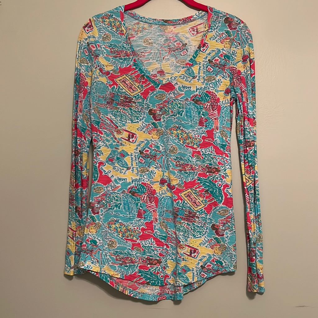 Euc Lilly Pulitzer Long Sleeve Tshirt